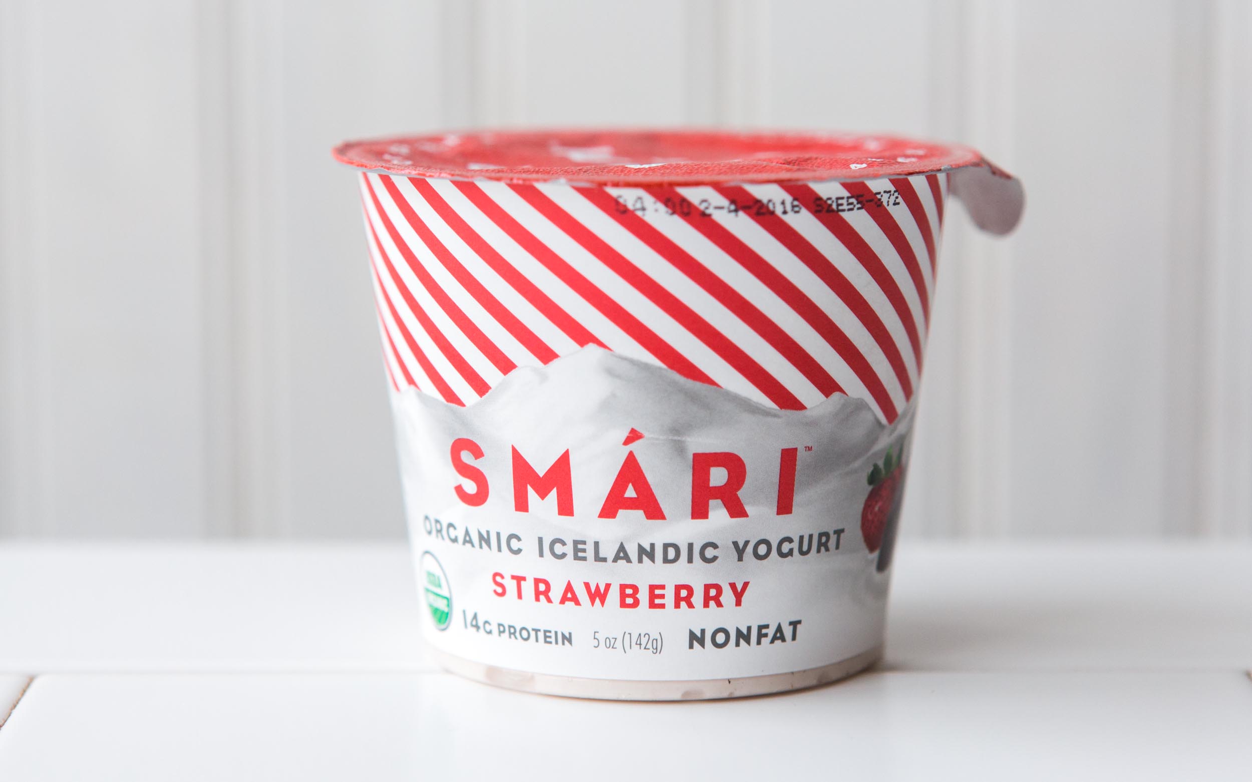 Organic Nonfat Strawberry Icelandic Yogurt Smári Kaffi SF Bay
